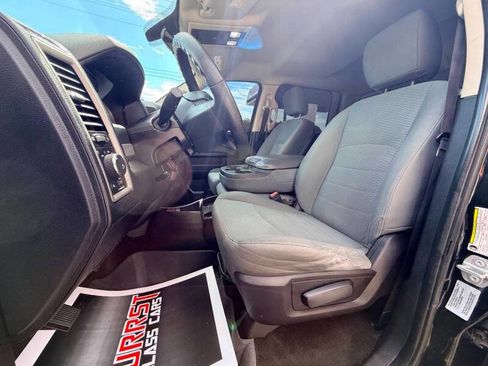 Used 2017 RAM 1500 Express w/ Express Value Package AWD/4WD image 20