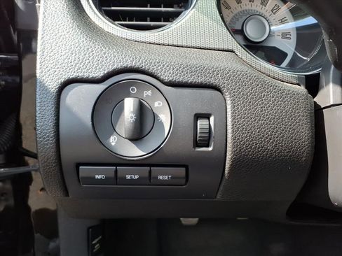 Used 2011 Ford Mustang GT Premium w/ Comfort Pkg image 11