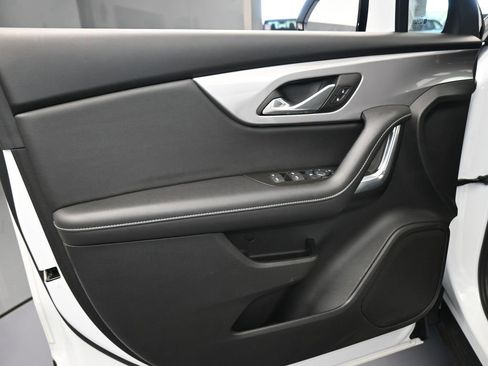 Used 2024 Chevrolet Blazer LT image 16