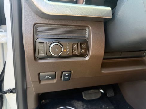 New 2026 Ford F250 King Ranch w/ Chrome Package AWD/4WD image 23