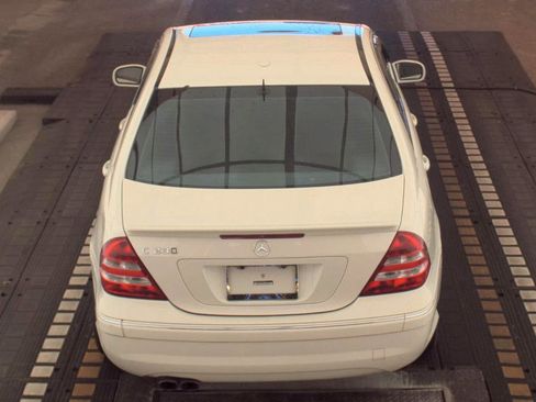 Used 2007 Mercedes-Benz C 230 Sedan image 6