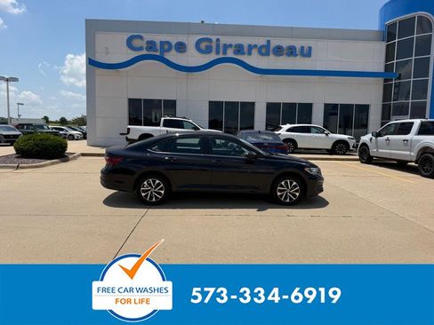 Used 2024 Volkswagen Jetta S FWD image 1