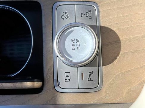 Certified 2023 Genesis GV80 3.5T image 22