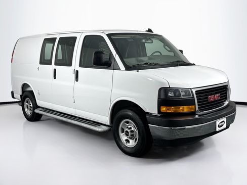 Used 2025 GMC Savana 2500 w/ Driver Convenience Package RWD image 2