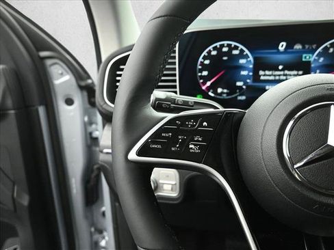 Certified 2026 Mercedes-Benz GLS 450 4MATIC image 16