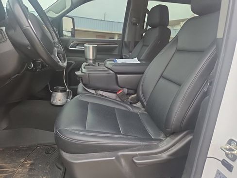Used 2024 Chevrolet Silverado 2500 LT AWD/4WD image 20