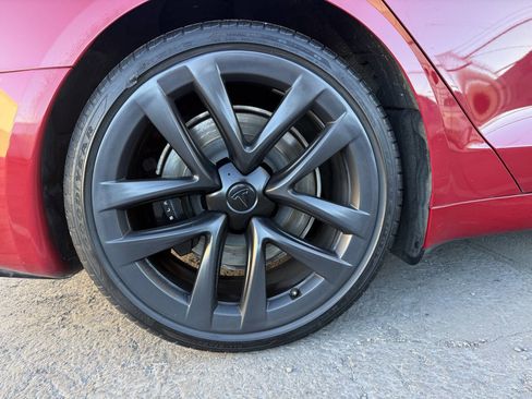 Used 2023 Tesla Model S image 25
