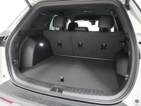 New 2026 Chevrolet Equinox LT w/ Convenience Package II image 8