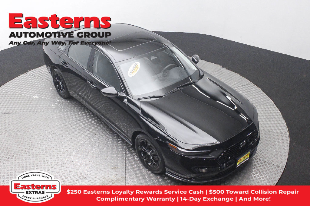 Used 2025 Honda Accord SE image 4