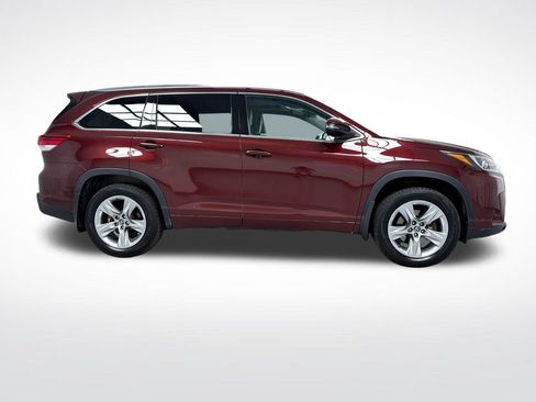 Used 2017 Toyota Highlander Limited AWD/4WD image 12