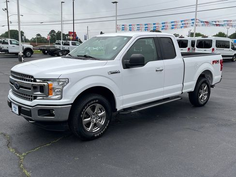 Used 2020 Ford F150 XLT w/ Equipment Group 301A Mid AWD/4WD image 9