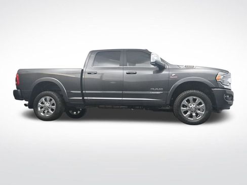 Used 2023 RAM 2500 Limited image 32