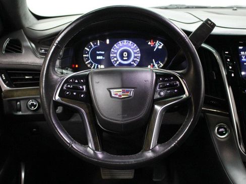 Used 2020 Cadillac Escalade ESV Platinum image 23