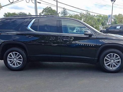 Certified 2023 Chevrolet Traverse LT image 8