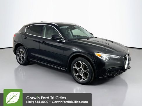 Used 2018 Alfa Romeo Stelvio Ti image 1