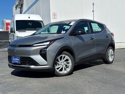 New 2027 Chevrolet Bolt LT w/ Comfort Package image 2