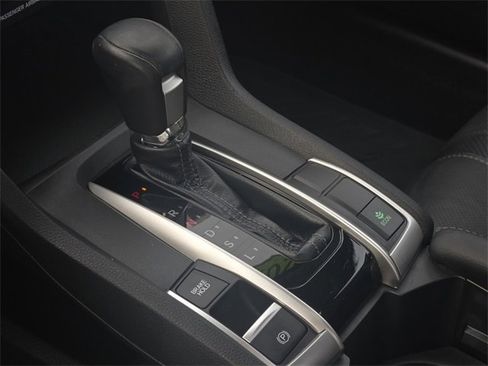 Used 2017 Honda Civic Touring image 23