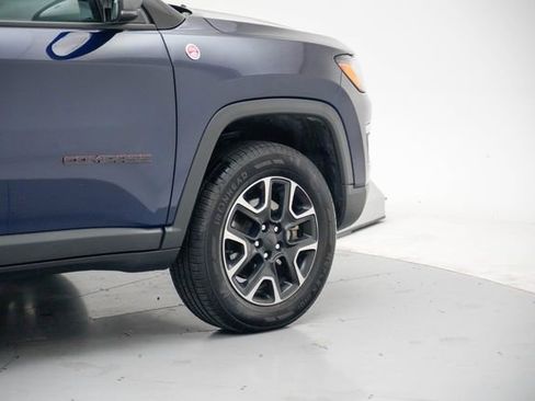 Used 2021 Jeep Compass Trailhawk w/ Sun and Sound Group AWD/4WD image 7