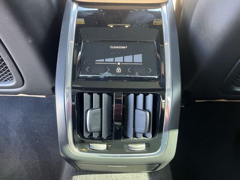 Used 2018 Volvo S90 T5 Momentum w/ Convenience Package FWD image 28