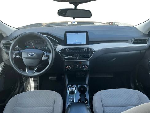 Used 2022 Ford Escape SE FWD image 17