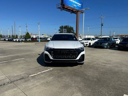 Used 2025 Audi Q8 Premium Plus image 2