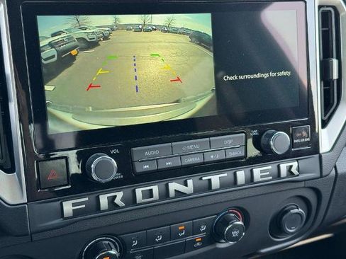 Certified 2025 Nissan Frontier SV RWD image 19