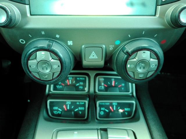 Used 2015 Chevrolet Camaro LT RWD image 34