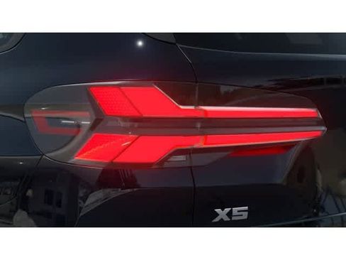 New 2026 BMW X5 M60i w/ Executive Package AWD/4WD image 8
