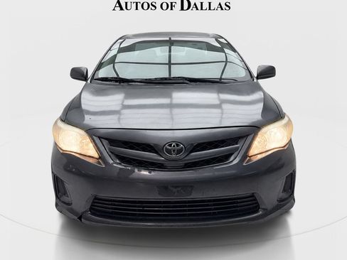 Used 2011 Toyota Corolla LE FWD image 3