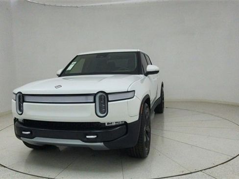 Used 2023 Rivian R1T Adventure image 63