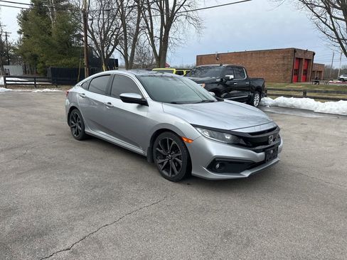 Used 2019 Honda Civic Sport image 2