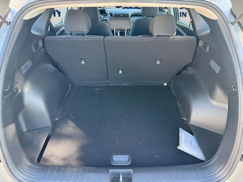Certified 2024 Hyundai Tucson SE FWD image 10