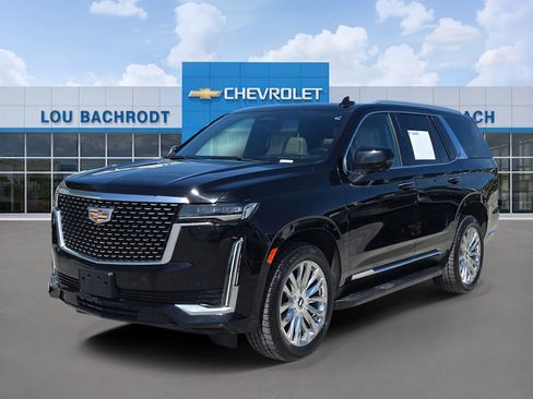 Used 2023 Cadillac Escalade Premium Luxury w/ Performance Package image 3