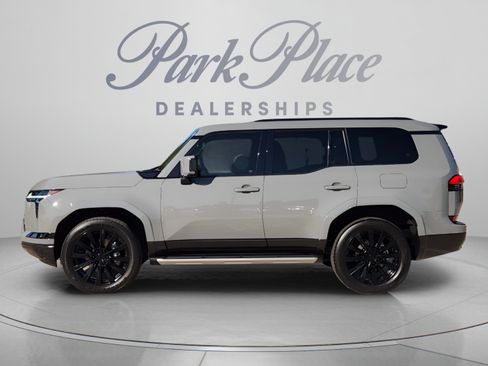 Used 2026 Lexus GX 550 w/ Cold Area Package AWD/4WD image 2