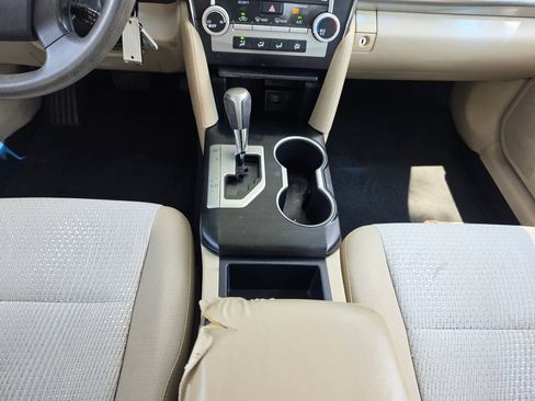 Used 2012 Toyota Camry FWD image 29