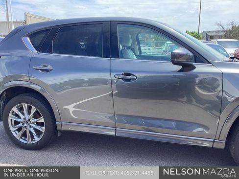 Used 2025 MAZDA CX-5 AWD 2.5 S w/ Premium Plus Pkg image 5