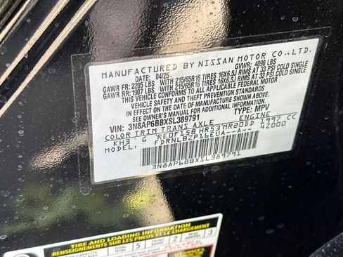 New 2025 Nissan Kicks S image 26