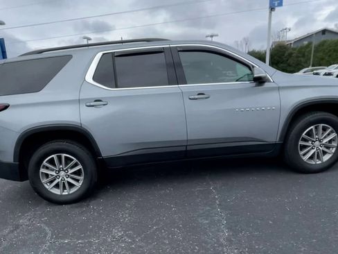 Used 2024 Chevrolet Traverse LT image 9