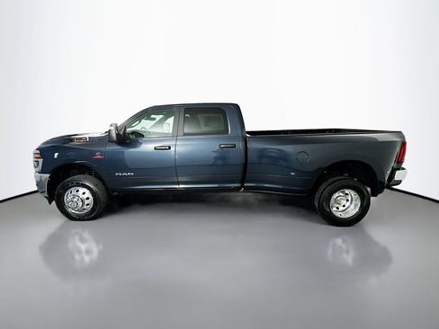New 2026 RAM 3500 Big Horn AWD/4WD image 4
