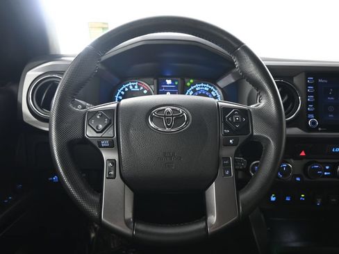 Used 2022 Toyota Tacoma TRD Off-Road w/ Technology Package AWD/4WD image 36