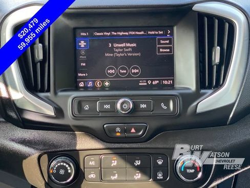 Used 2024 GMC Terrain SLE FWD image 22