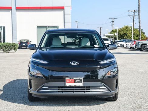 Used 2023 Hyundai Kona SEL w/ Cargo Package FWD image 2