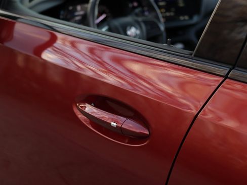 Used 2023 Buick Envision Essence w/ Sport Touring Package image 37