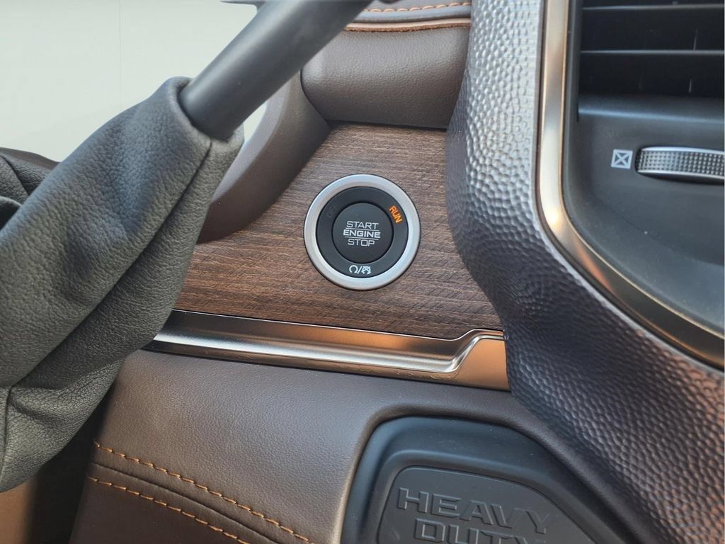 New 2026 RAM 2500 Limited AWD/4WD image 11