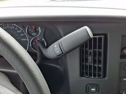 New 2026 Chevrolet Express 2500 Extended w/ Driver Convenience Package RWD image 10