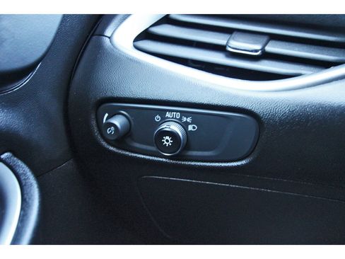 Used 2020 Chevrolet Malibu RS image 21