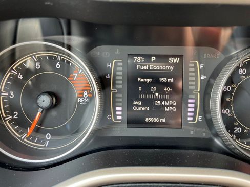Used 2017 Jeep Cherokee Latitude w/ True North Edition AWD/4WD image 18