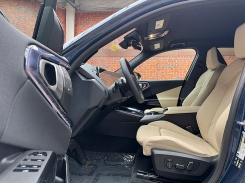 Used 2026 BMW X3 xDrive30 w/ Premium Package image 22