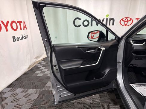 Used 2025 Toyota RAV4 XLE AWD/4WD image 21
