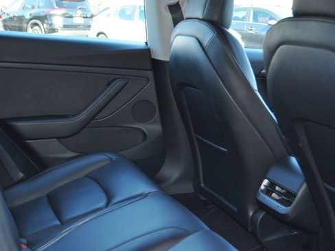 Used 2022 Tesla Model 3 Performance image 18